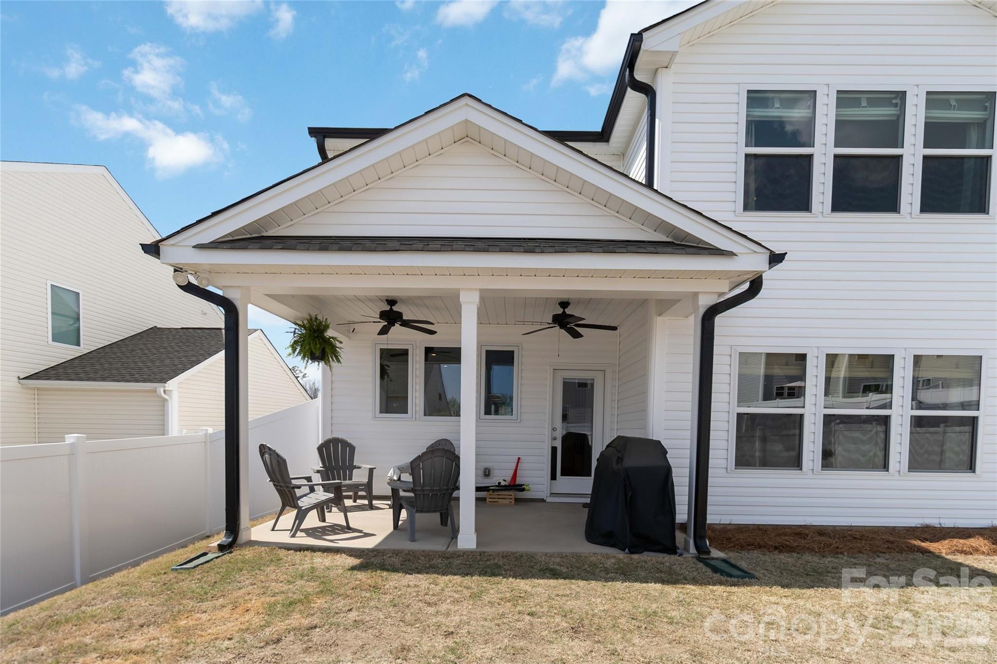 6351 Clarisse Drive SW — Concord