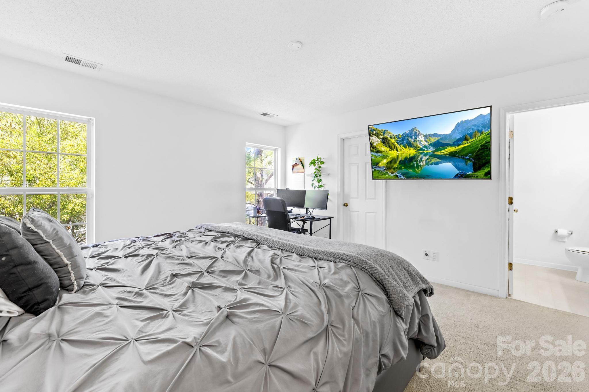 2823 Summergrove Court — Matthews