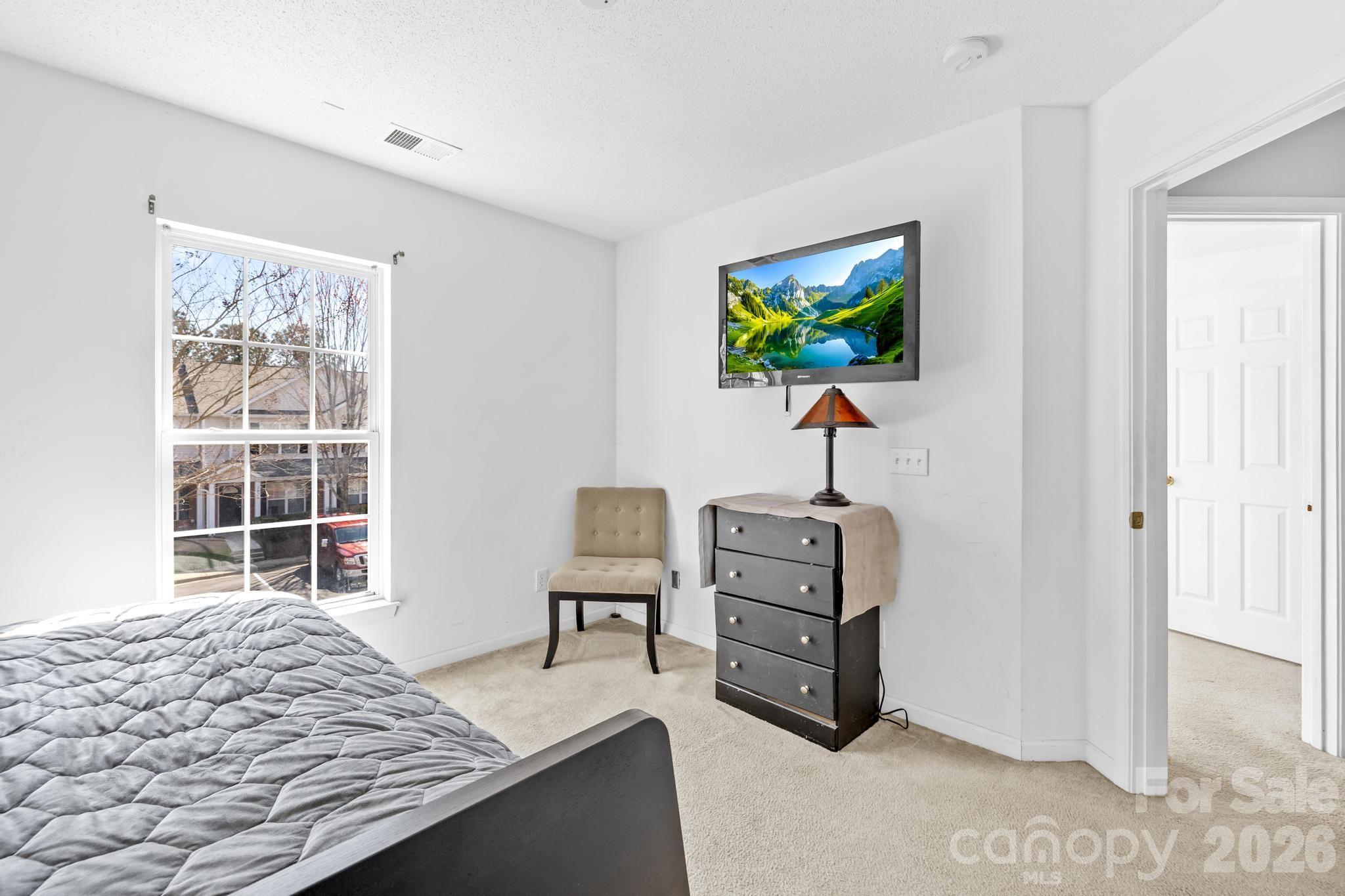 2823 Summergrove Court — Matthews