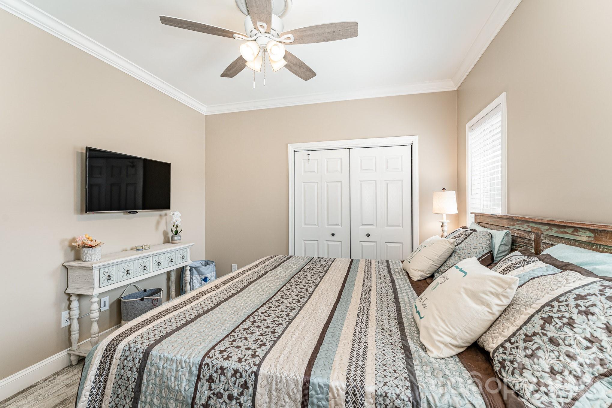 163 Cardinal Drive — New London