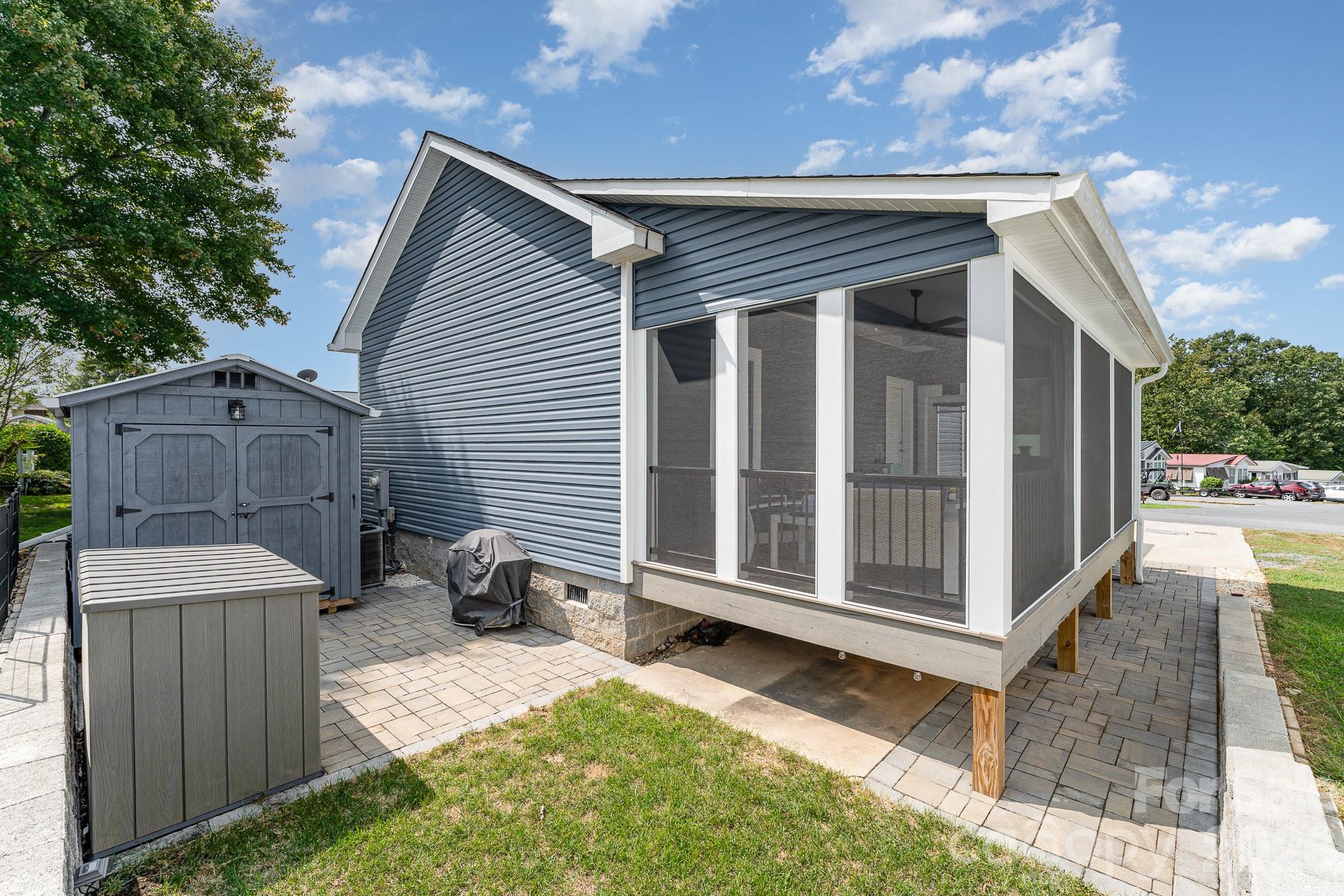 163 Cardinal Drive — New London