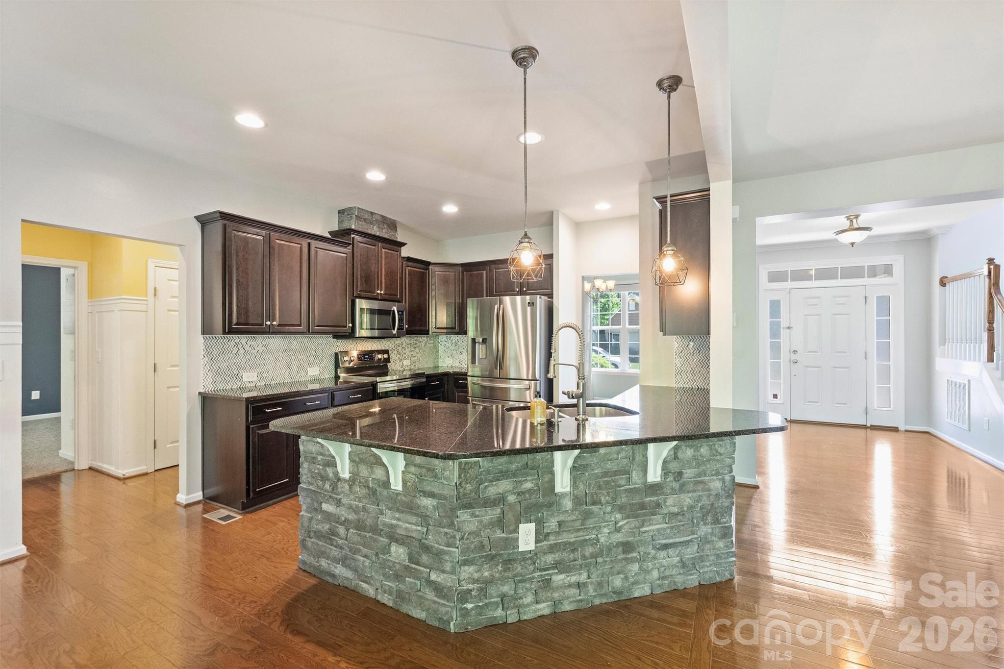 1135 Brookdale Lane — Stanley