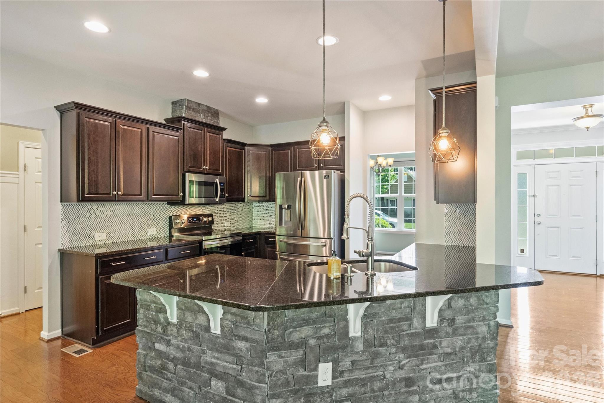 1135 Brookdale Lane — Stanley