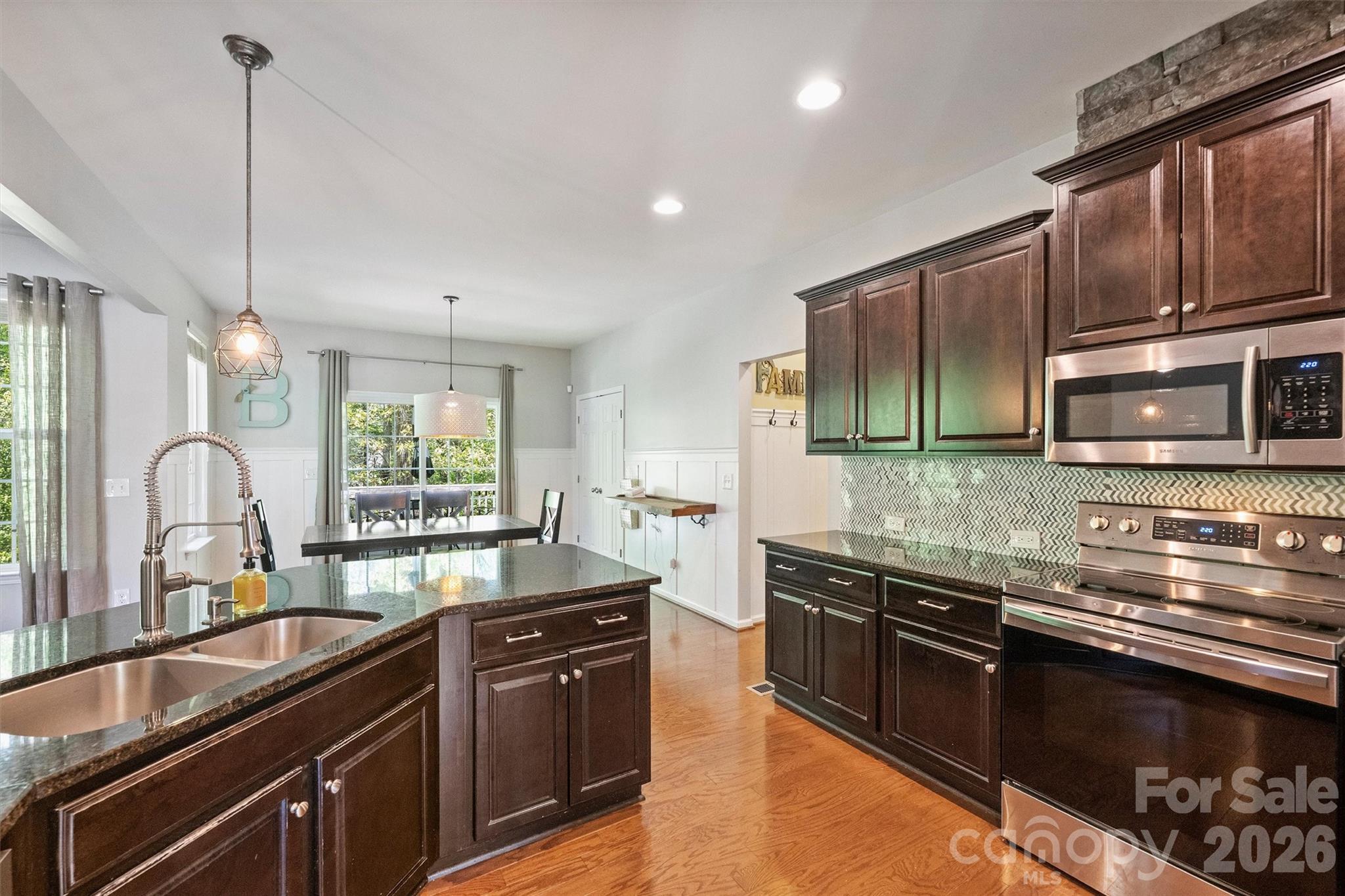 1135 Brookdale Lane — Stanley