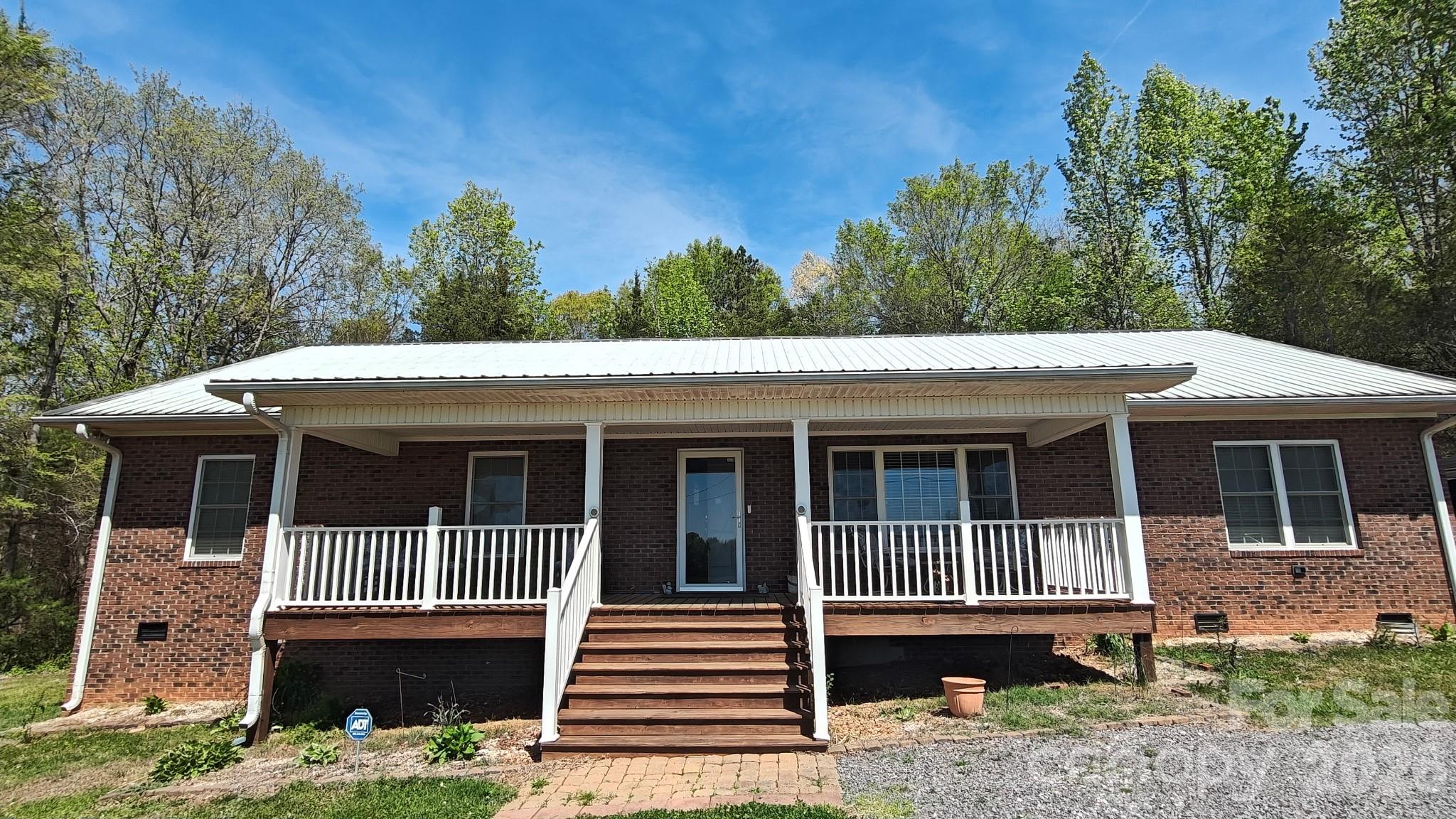 192 Kluenie Road — Mocksville