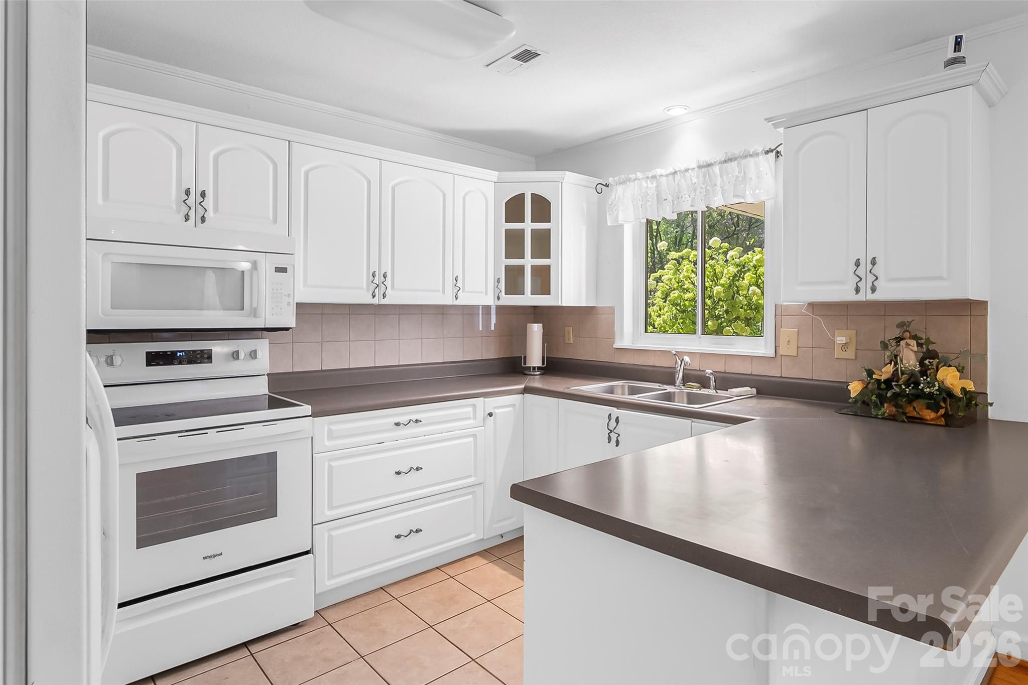 512 Paxton Creek Road — Marion