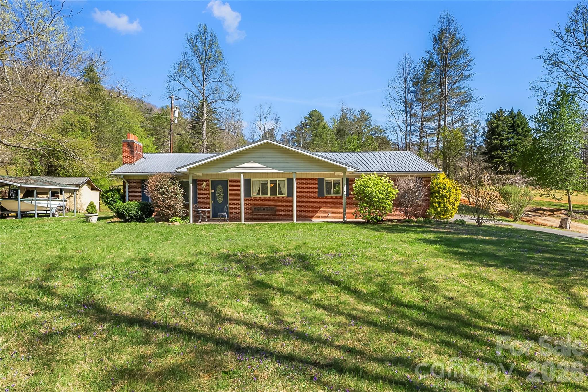 512 Paxton Creek Road — Marion
