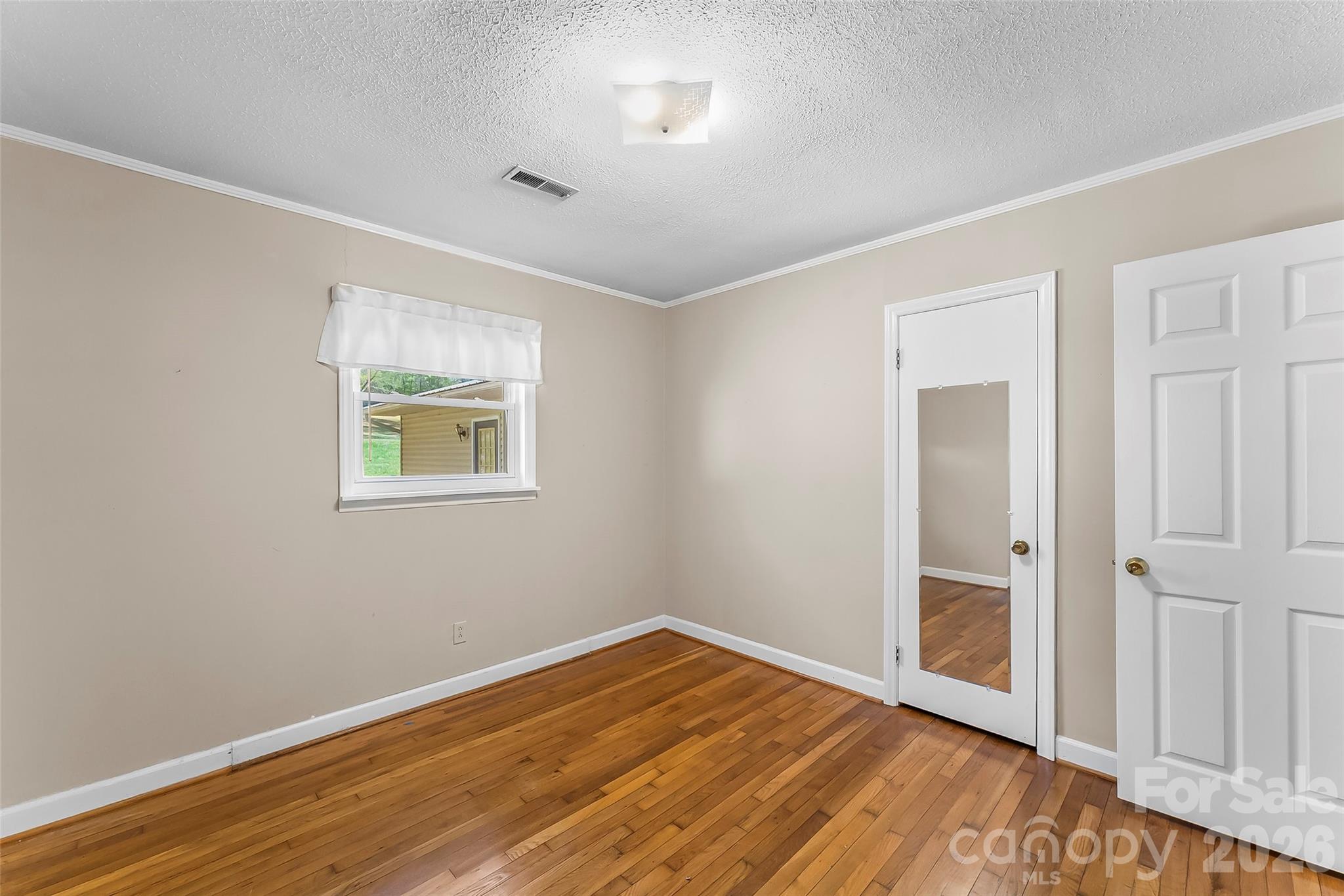 512 Paxton Creek Road — Marion