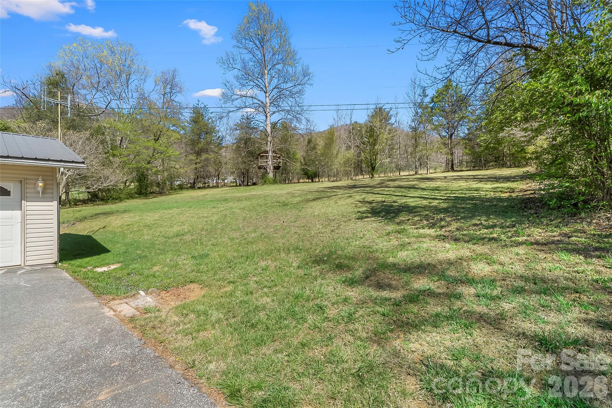 512 Paxton Creek Road — Marion