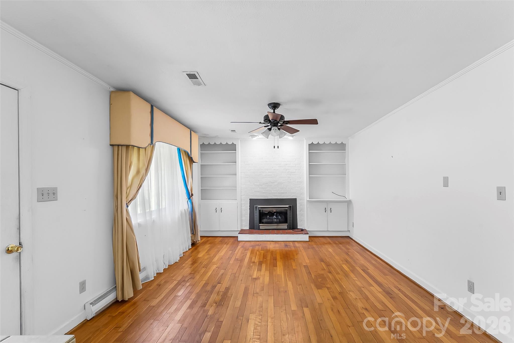 512 Paxton Creek Road — Marion