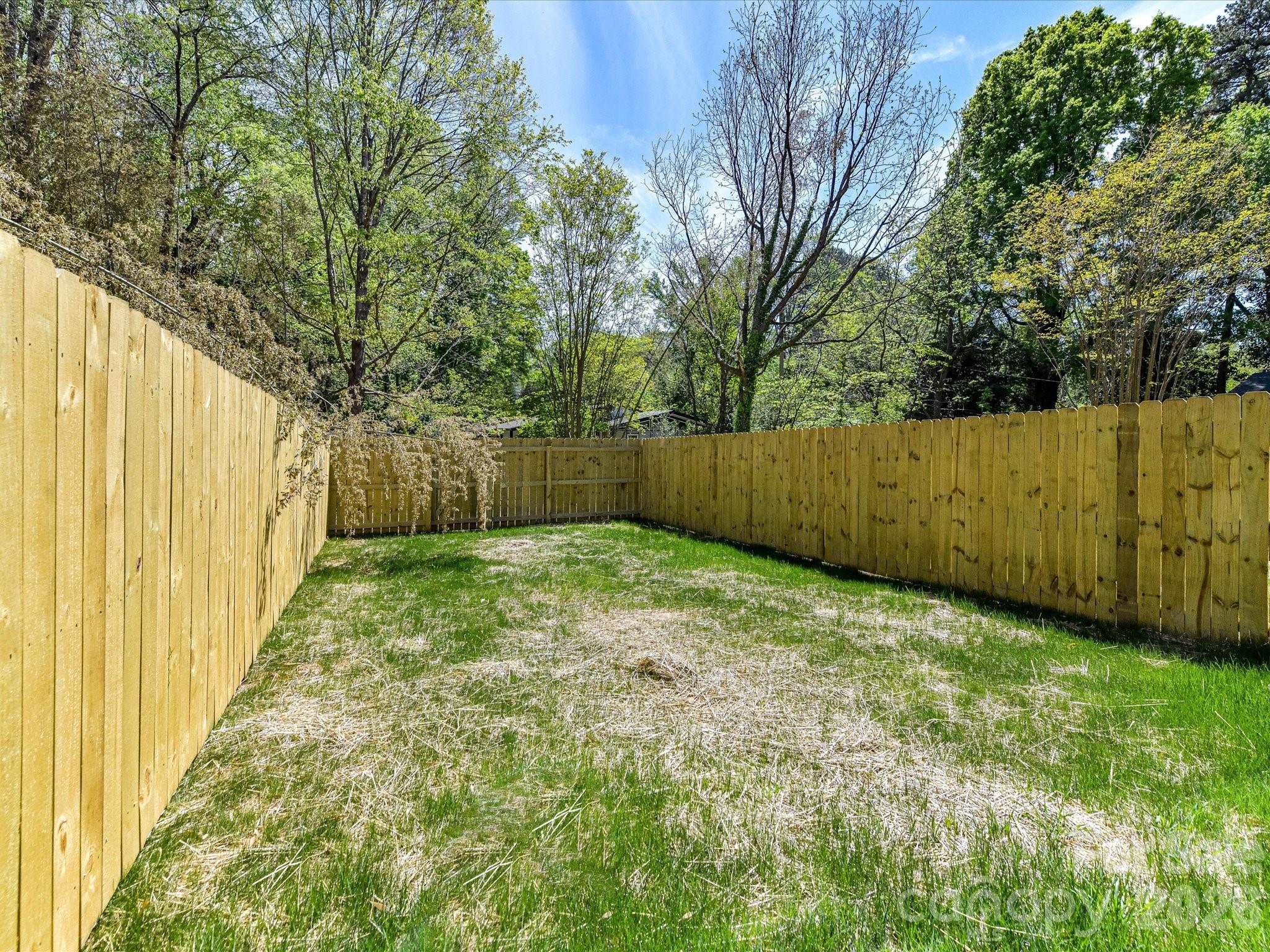 655 Stillgreen Lane — Charlotte