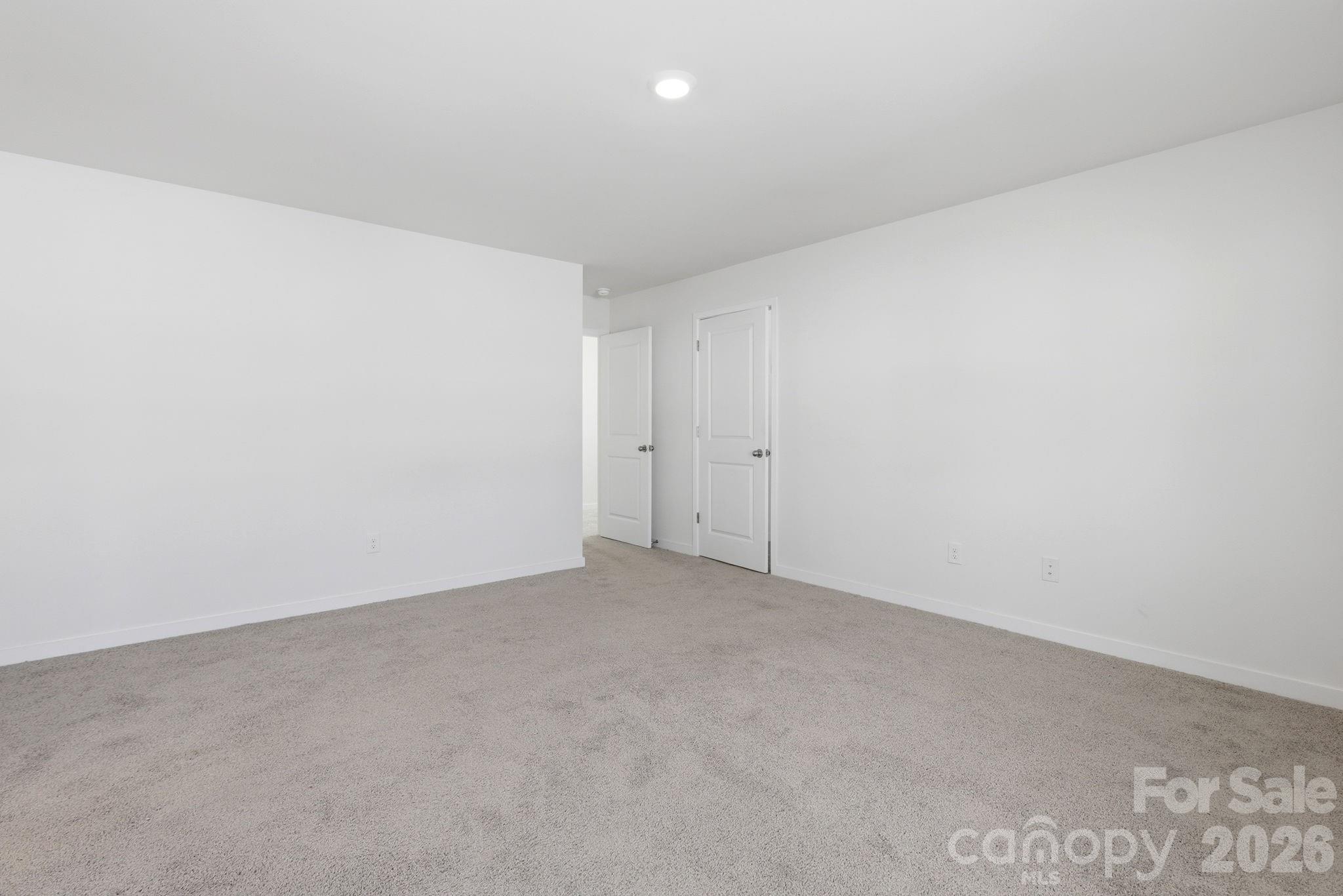 1006 20th Avenue Loop SE — Hickory
