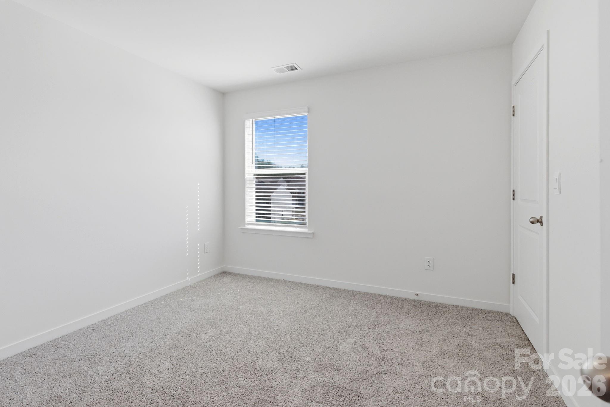 1006 20th Avenue Loop SE — Hickory