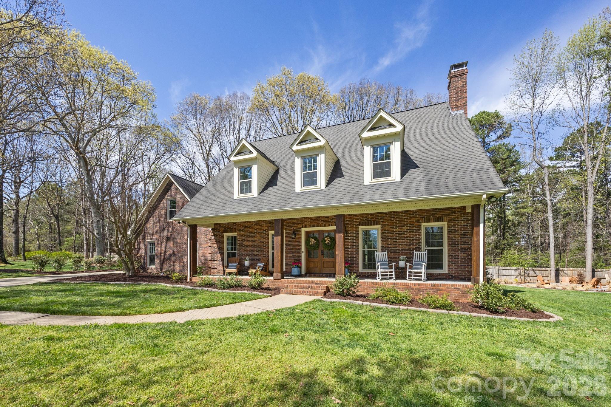 5243 Mintridge Road — Mint Hill