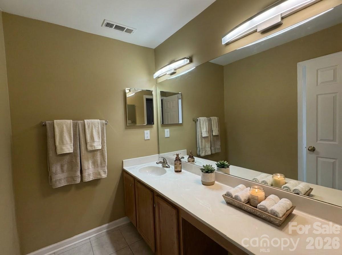 107 Autumn Frost Avenue — Statesville