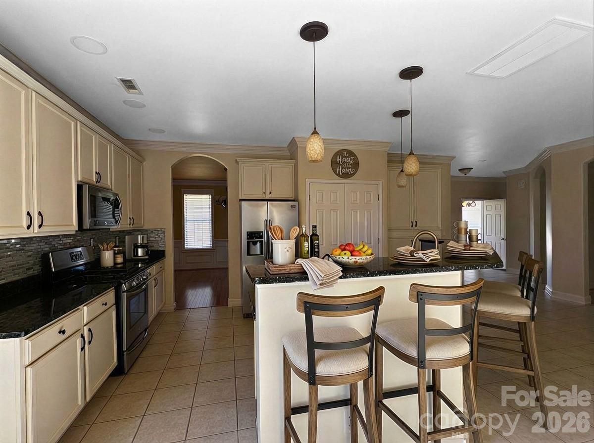 107 Autumn Frost Avenue — Statesville