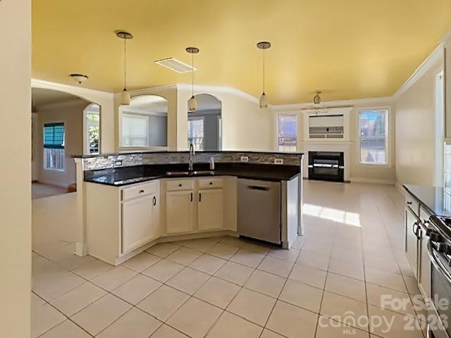 107 Autumn Frost Avenue — Statesville