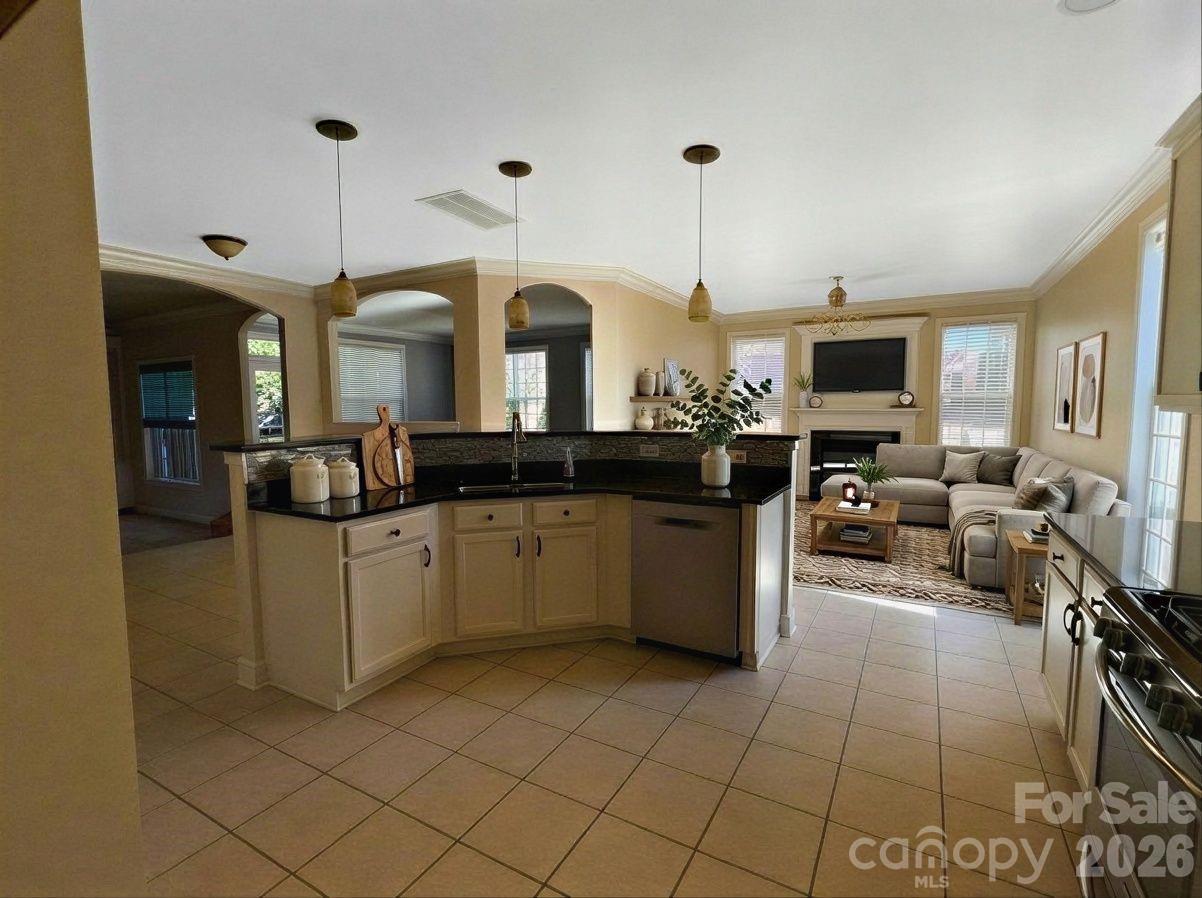 107 Autumn Frost Avenue — Statesville