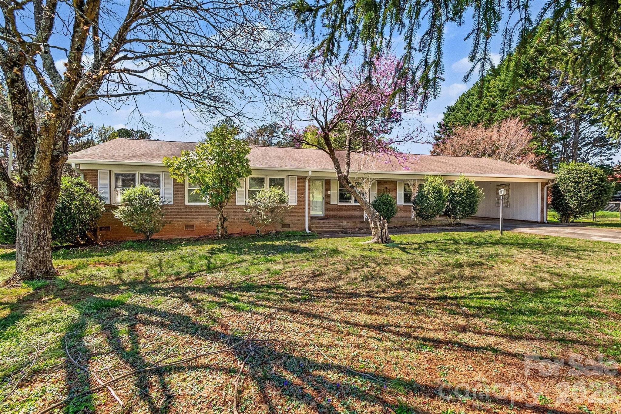 1388 Smith Farm Road — Lincolnton