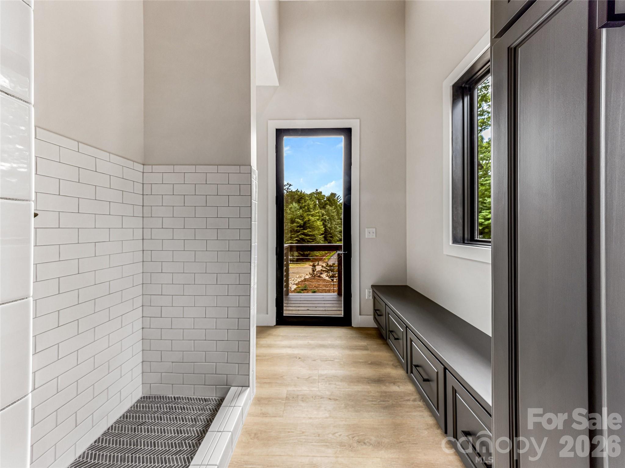 1180 West Lake Road — Marion
