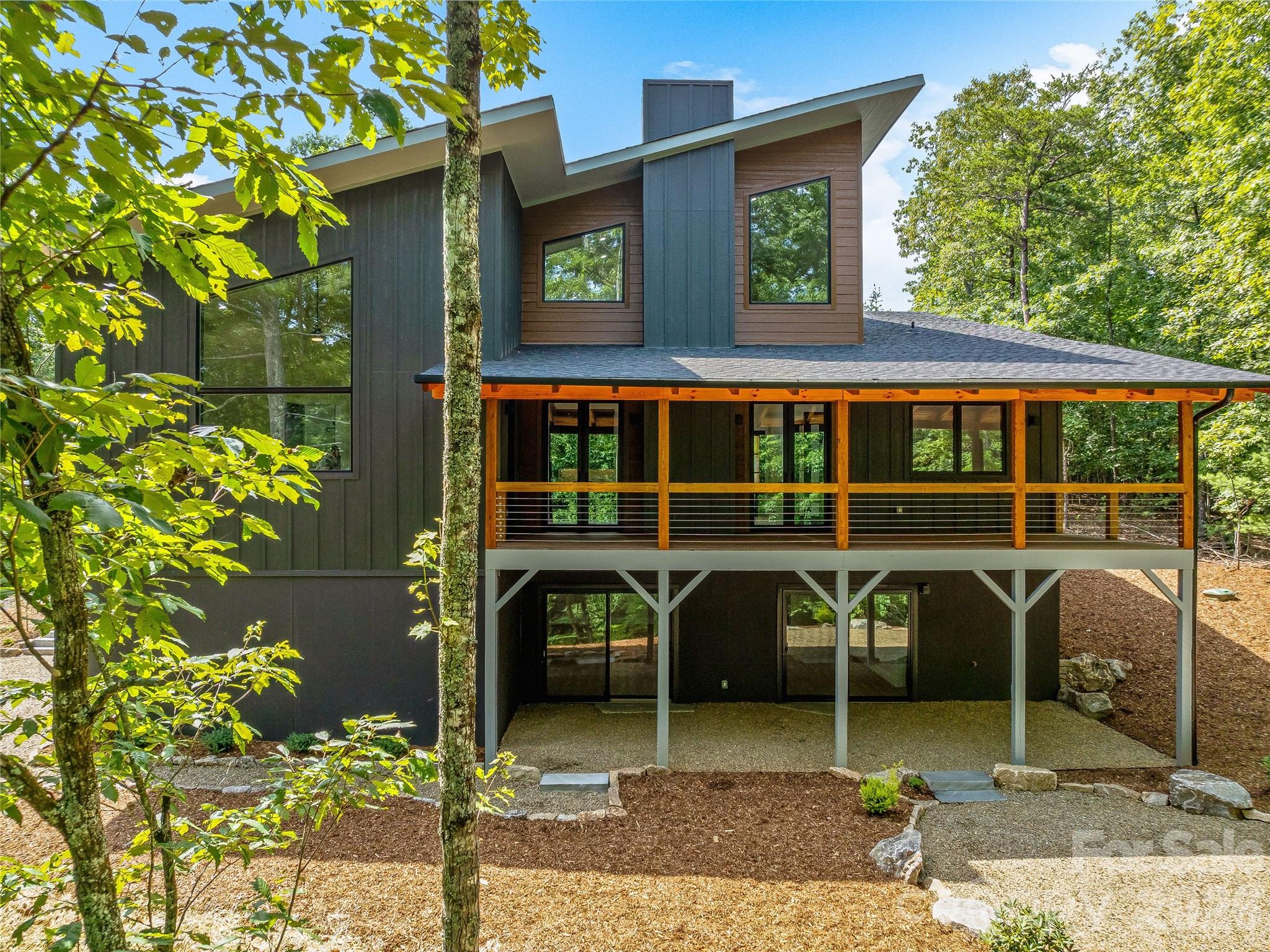 1180 West Lake Road — Marion