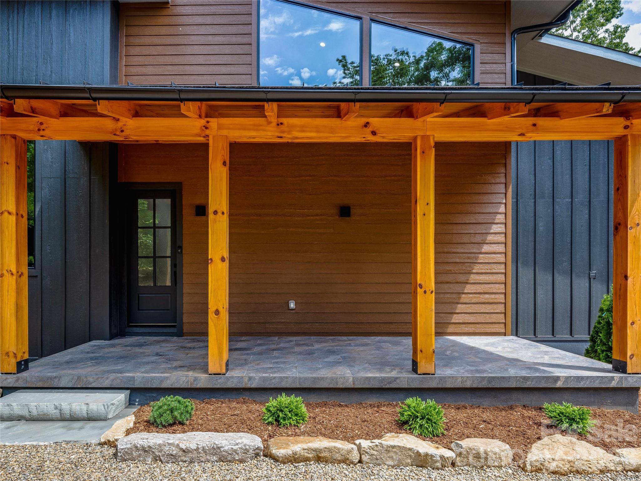 1180 West Lake Road — Marion
