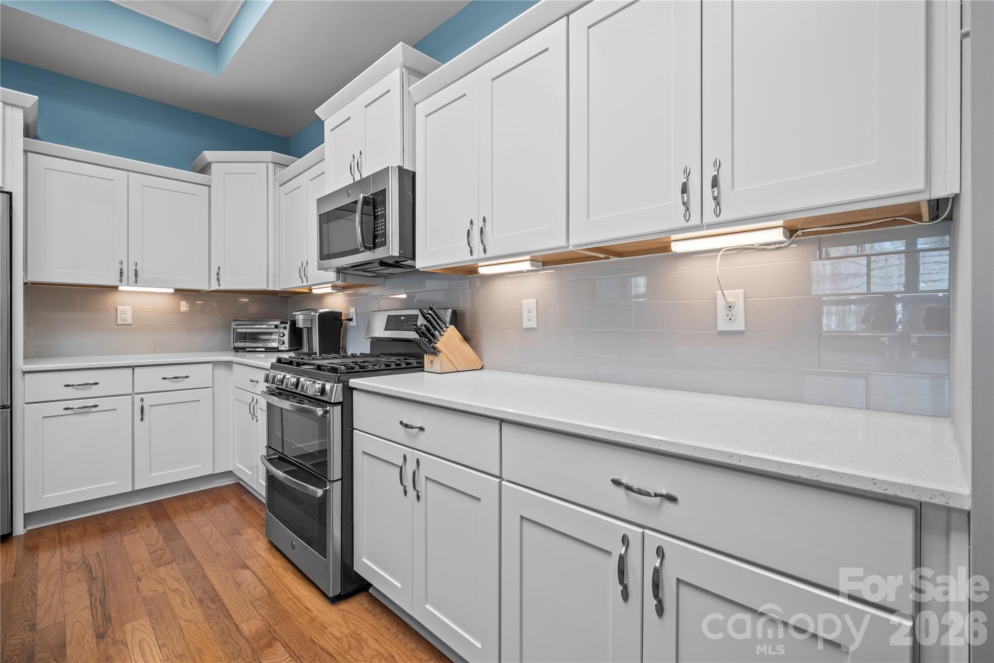 8020 Parknoll Drive — Huntersville