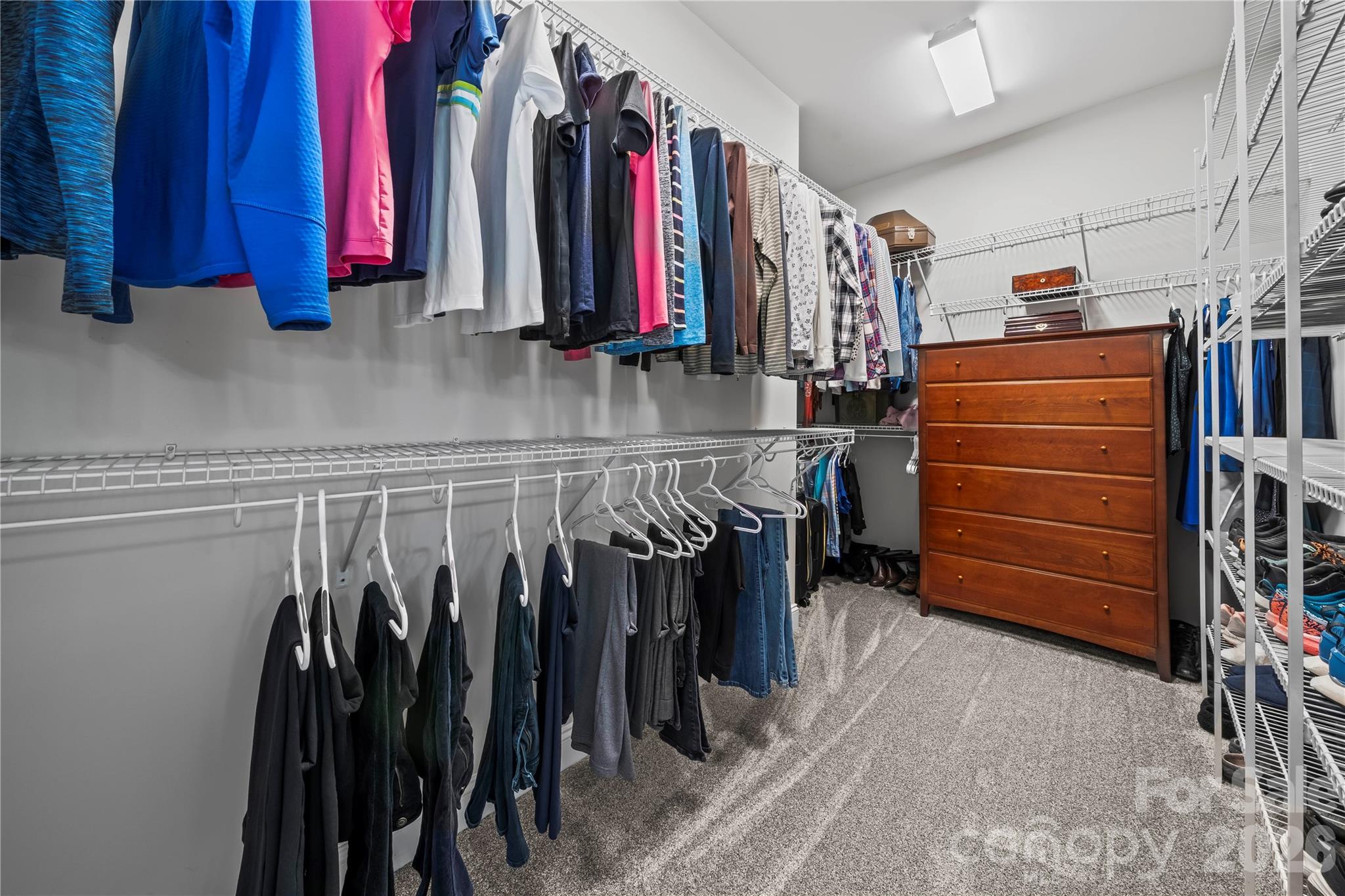8020 Parknoll Drive — Huntersville