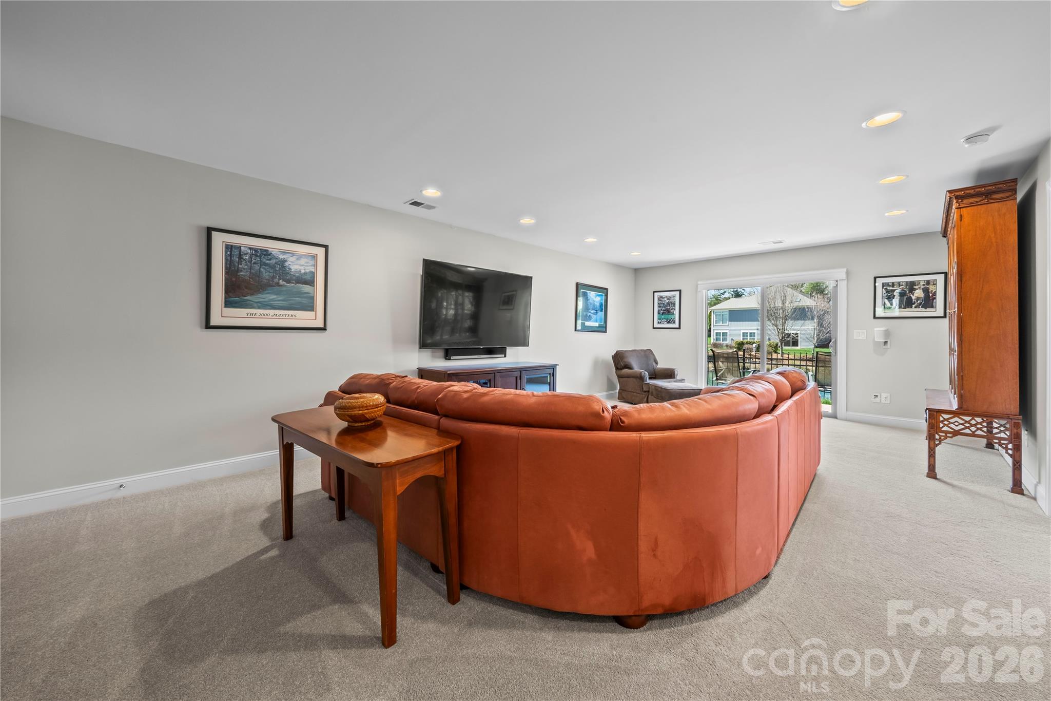 8020 Parknoll Drive — Huntersville