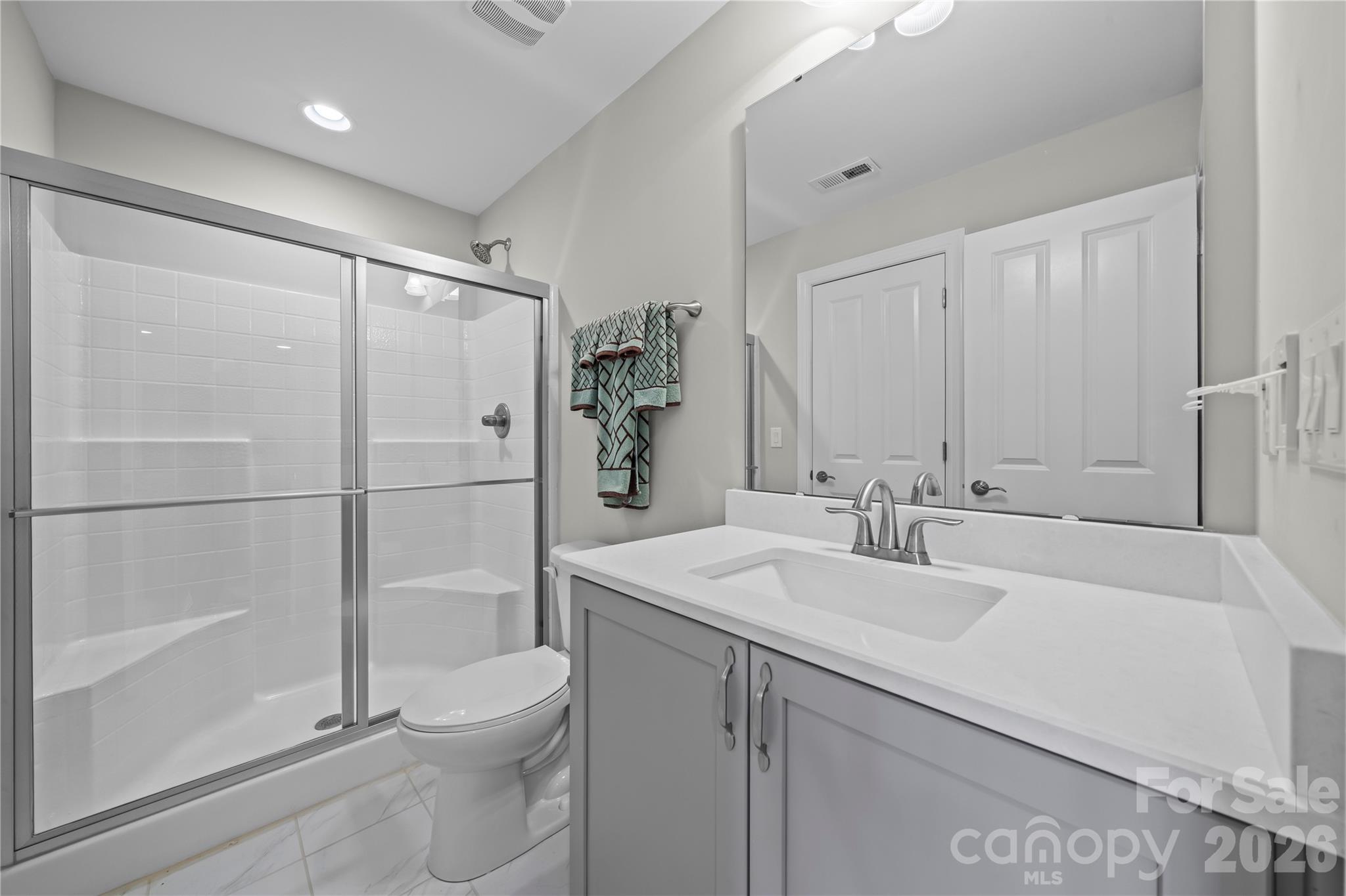 8020 Parknoll Drive — Huntersville