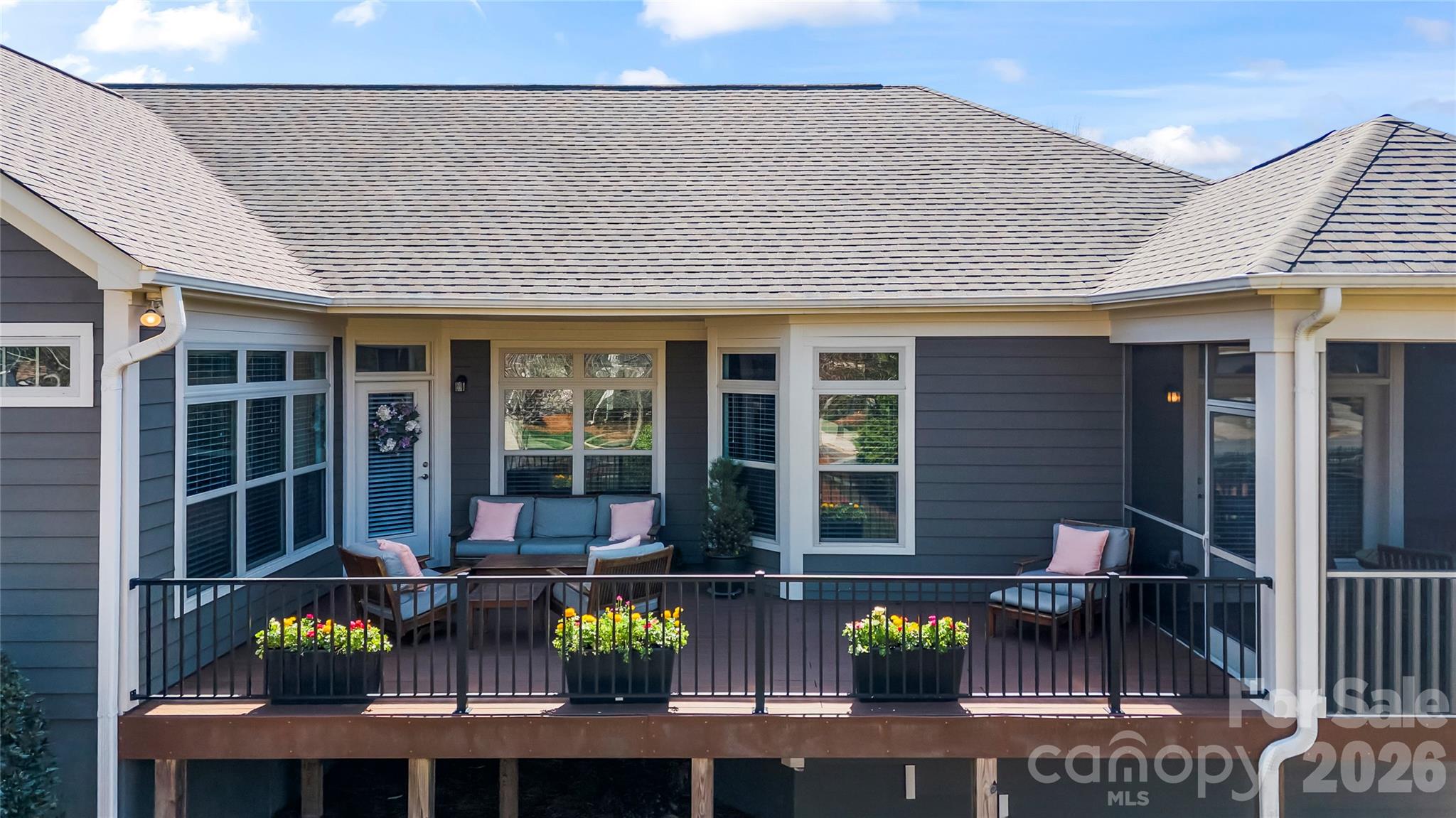 8020 Parknoll Drive — Huntersville