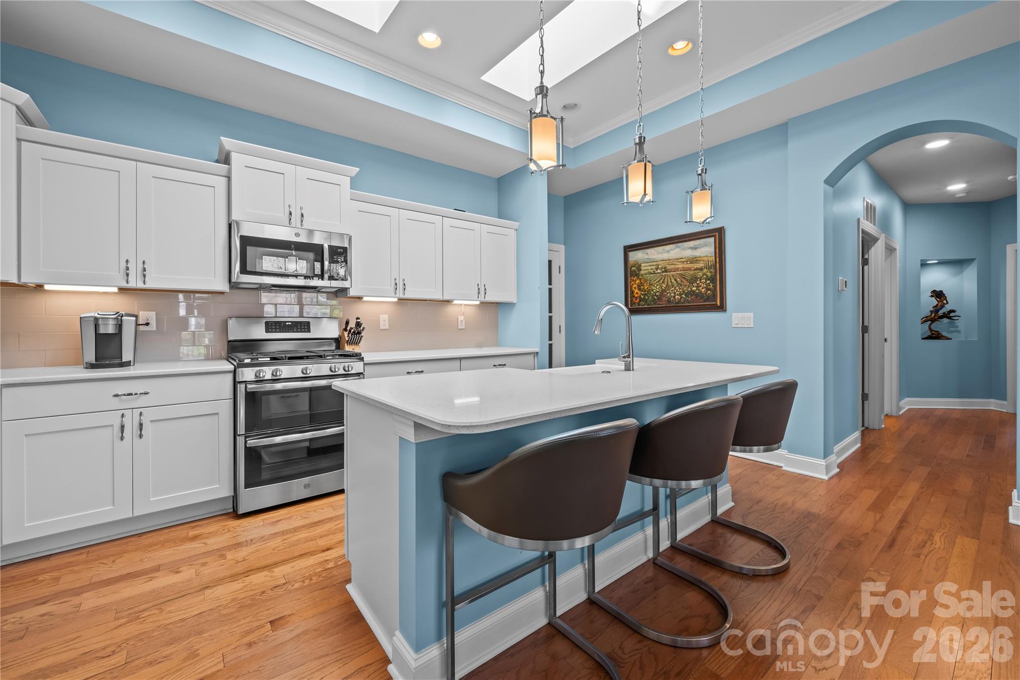 8020 Parknoll Drive — Huntersville