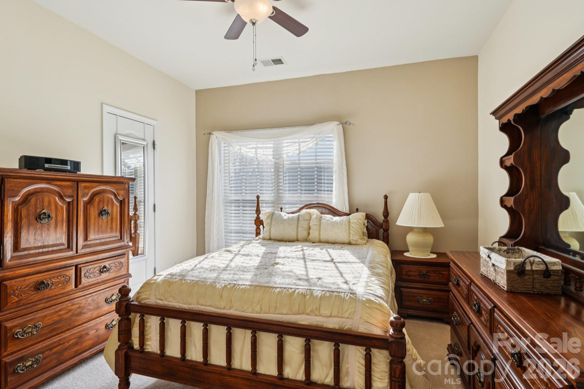 13234 Eastfield Village Lane — Charlotte