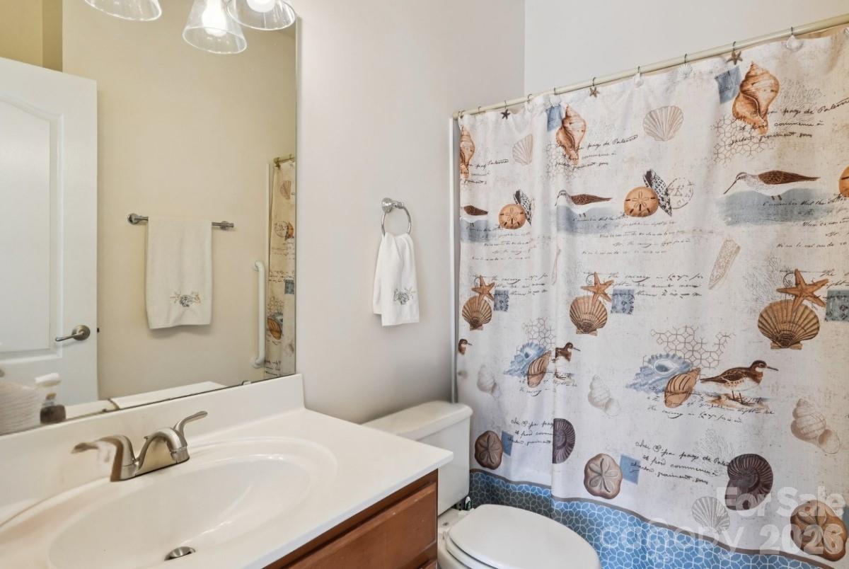 13234 Eastfield Village Lane — Charlotte