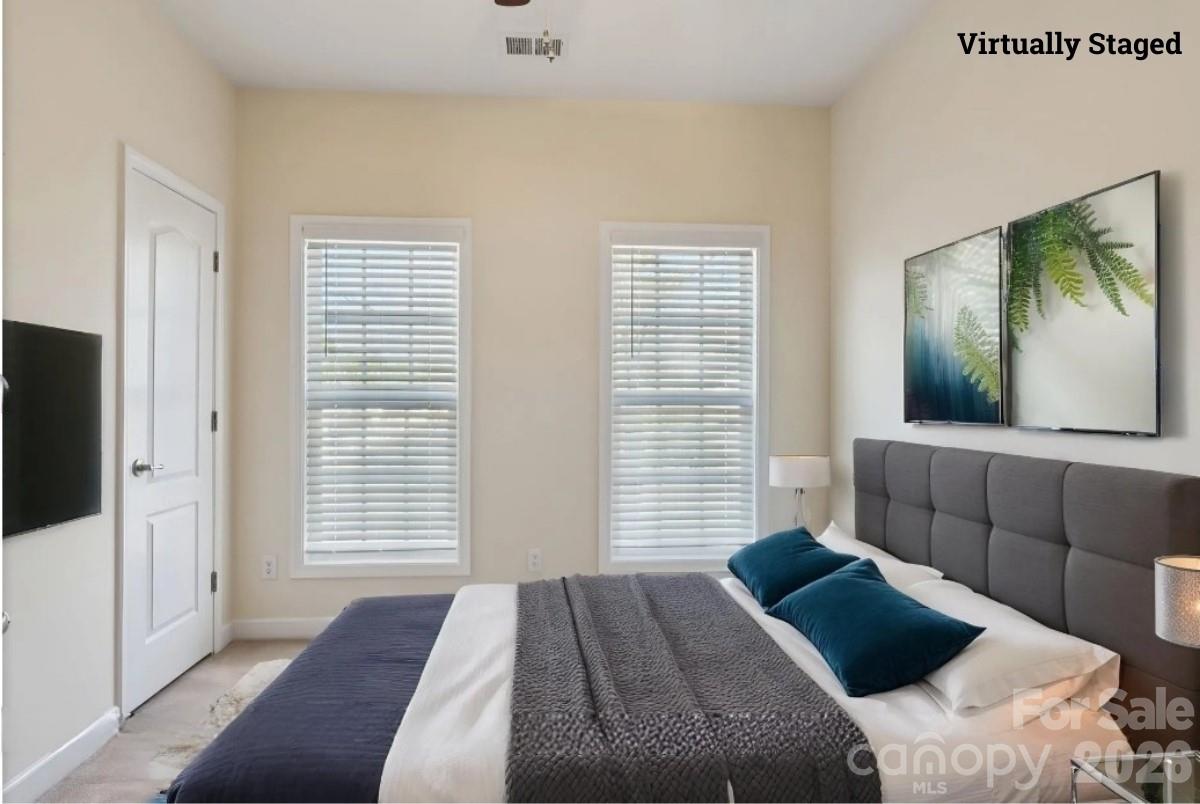 13234 Eastfield Village Lane — Charlotte
