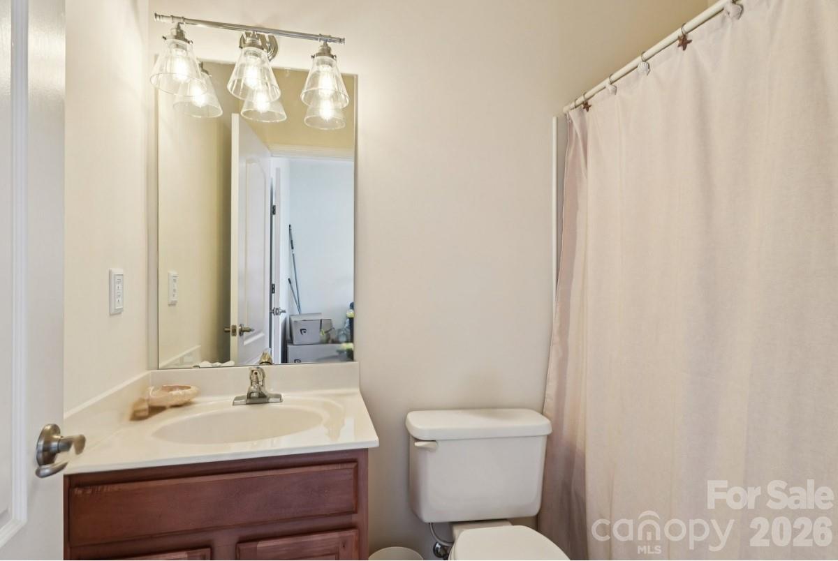 13234 Eastfield Village Lane — Charlotte