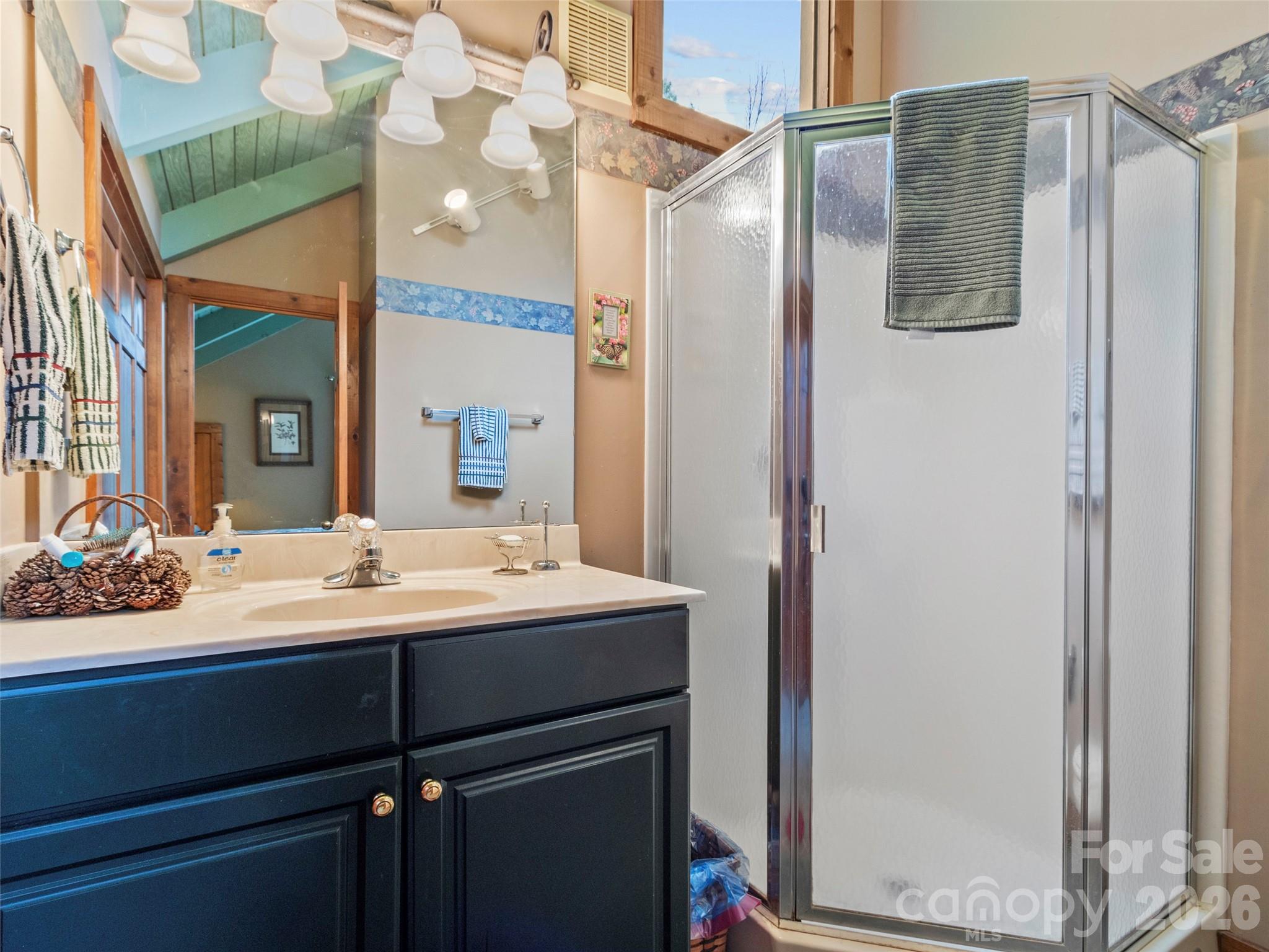 21 Ivy Ridge Road — Burnsville