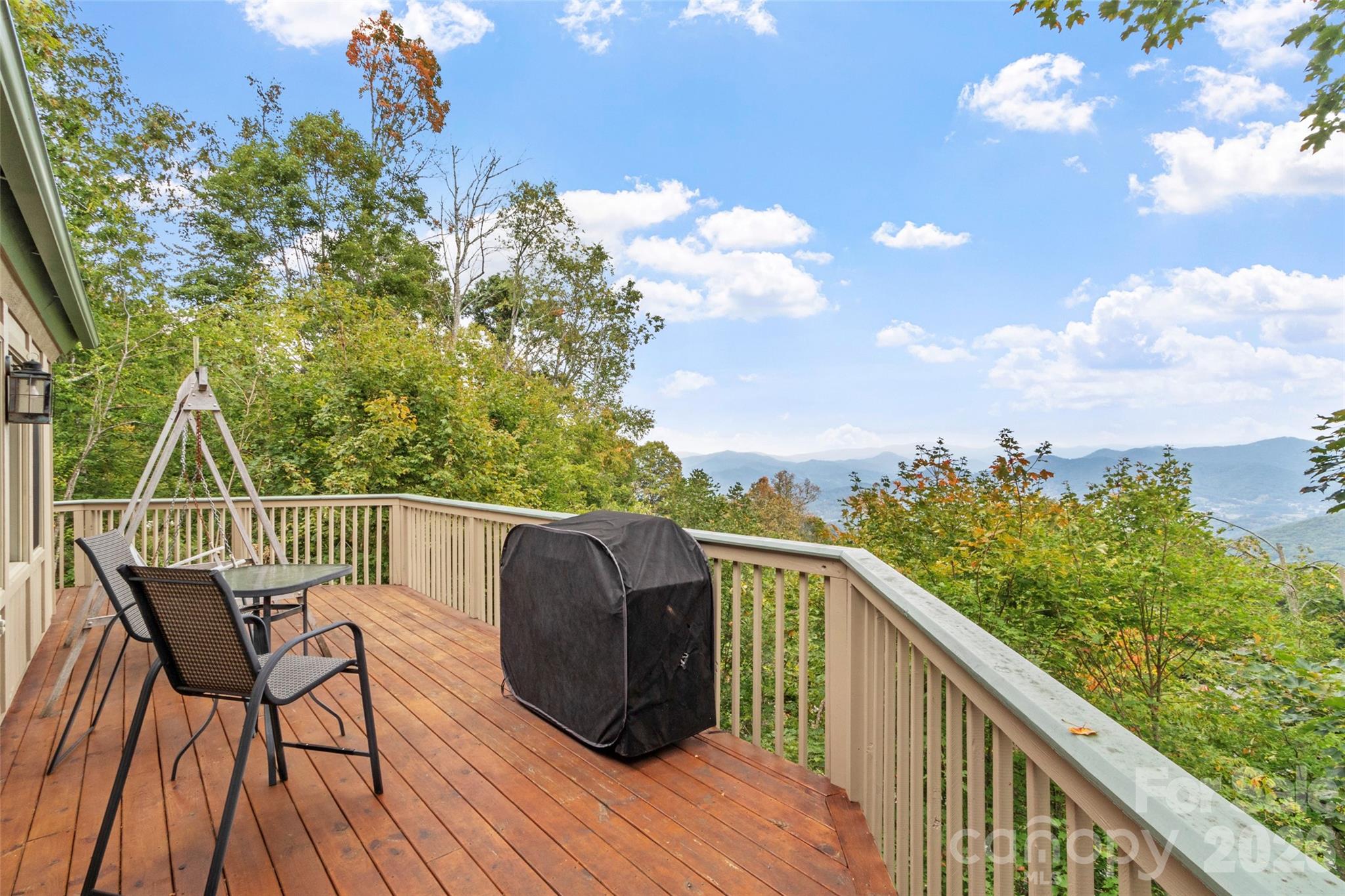 21 Ivy Ridge Road — Burnsville