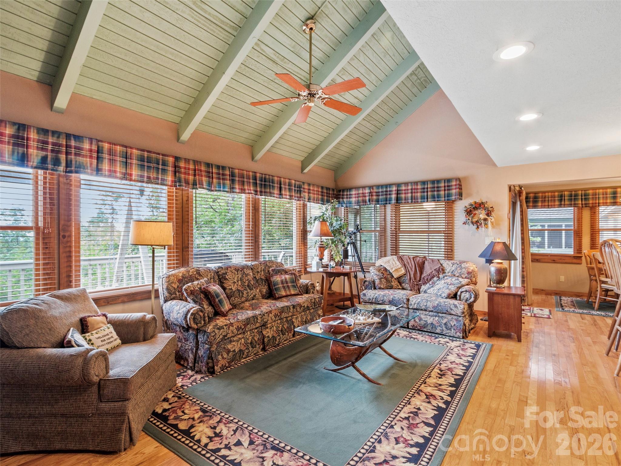 21 Ivy Ridge Road — Burnsville