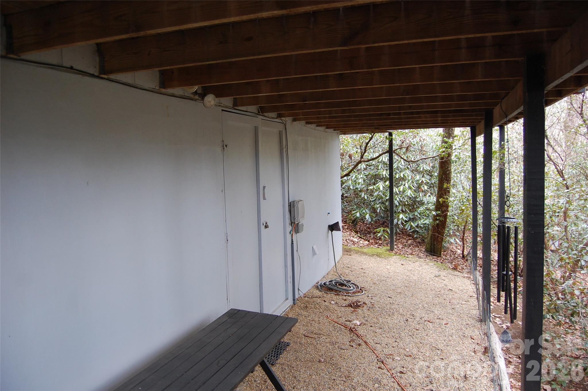 202 Knoll Circle — Newland