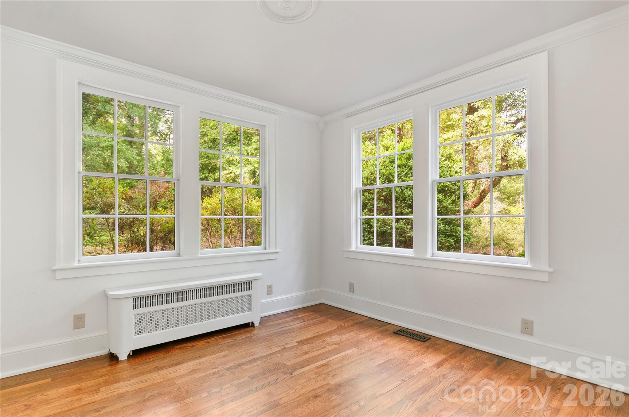 30 Cedarcliff Road — Asheville