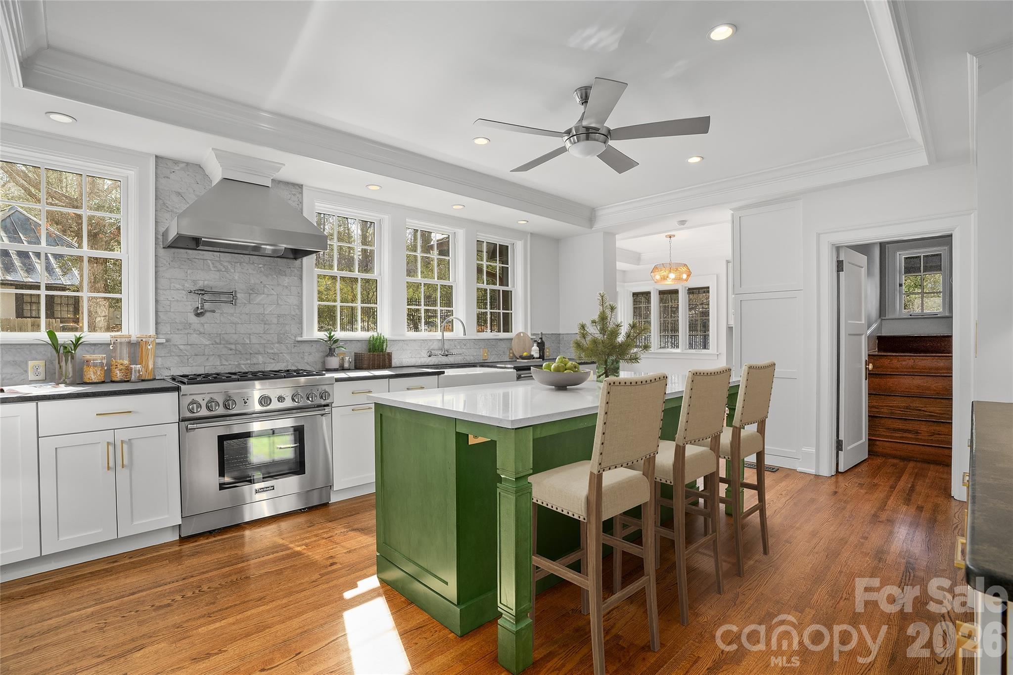 30 Cedarcliff Road — Asheville