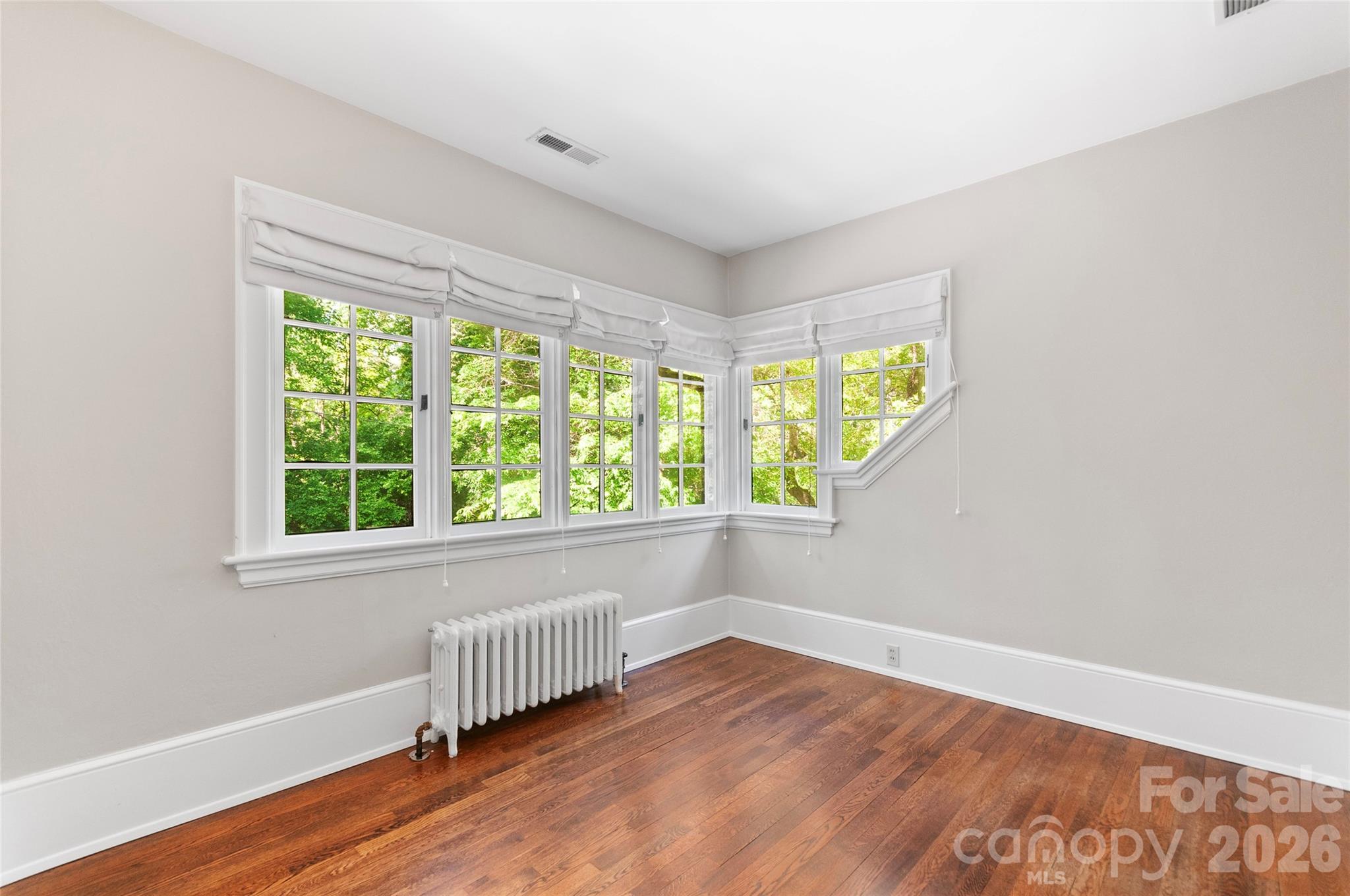 30 Cedarcliff Road — Asheville