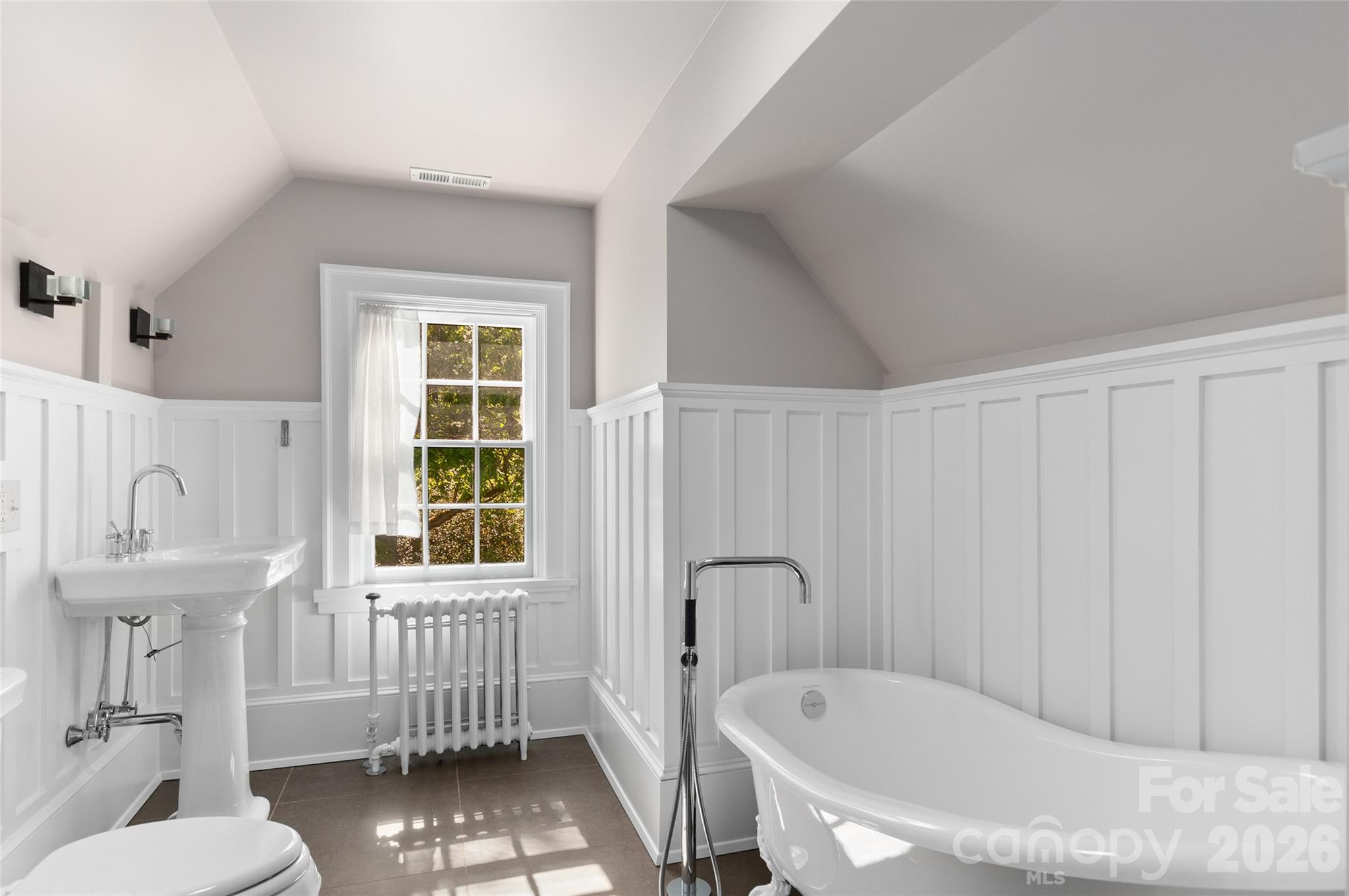 30 Cedarcliff Road — Asheville