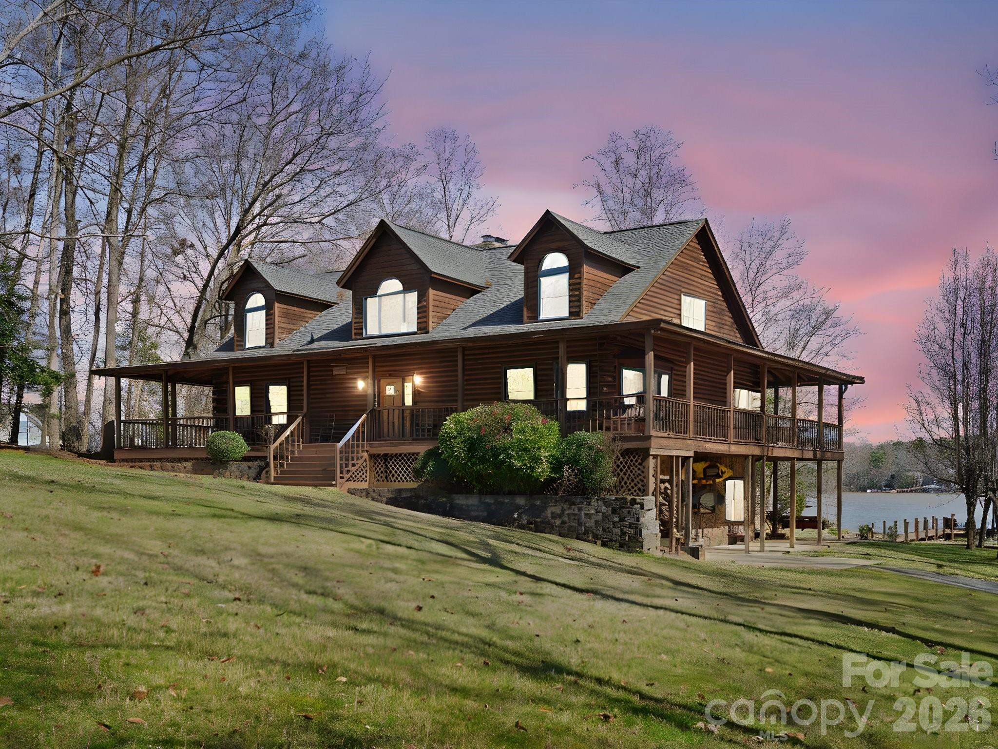 5981 Johnson Road — Clover