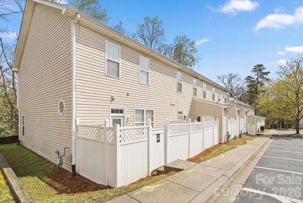 311 Alabarda Lane — Charlotte
