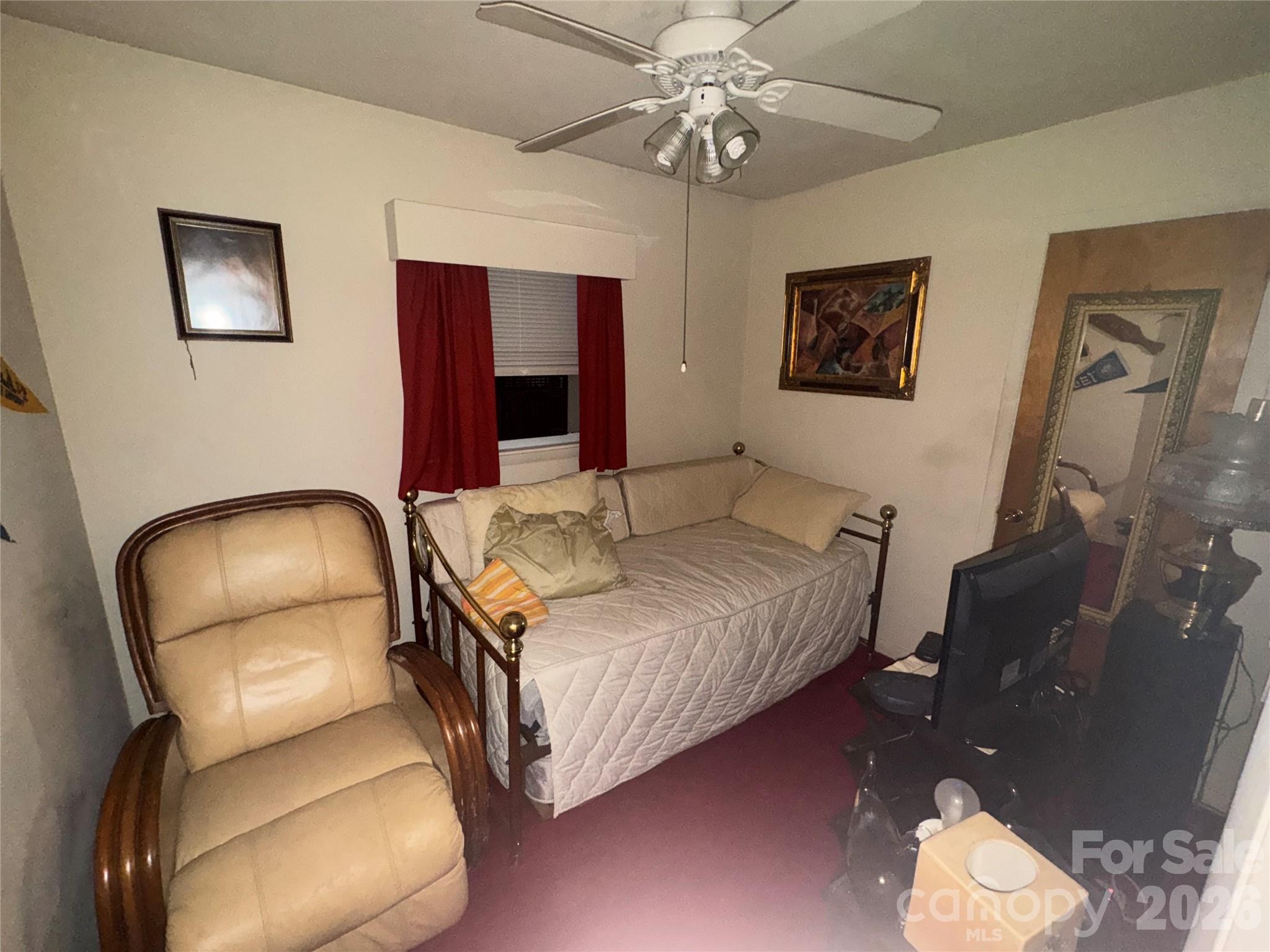 1529 W Market Street — Cheraw