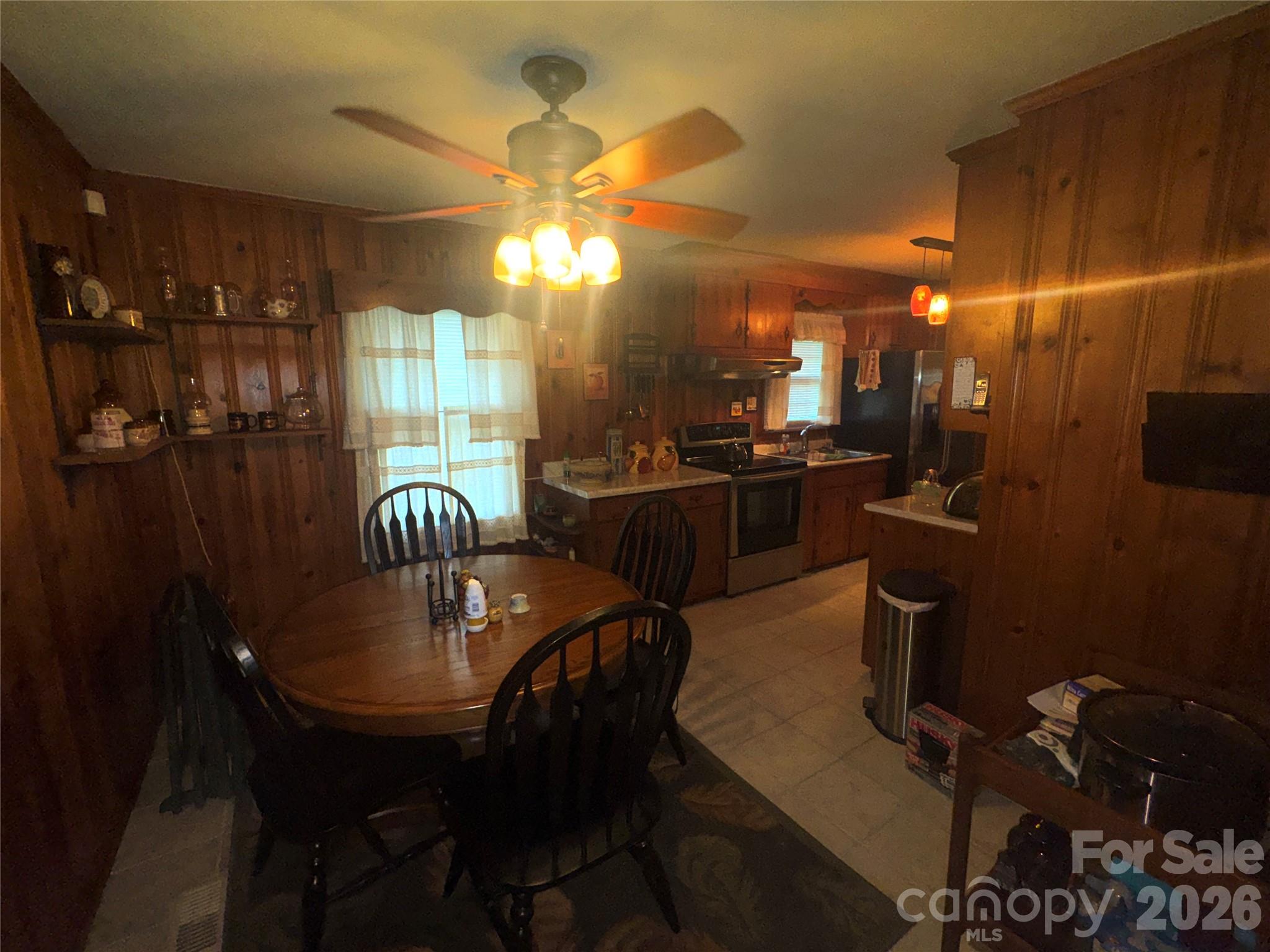 1529 W Market Street — Cheraw