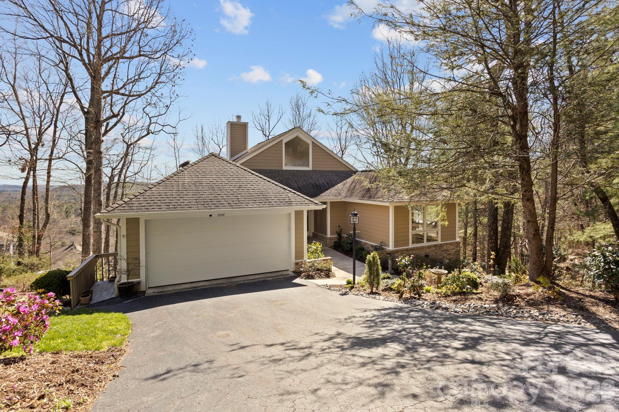 210 Claymoor Court — Flat Rock