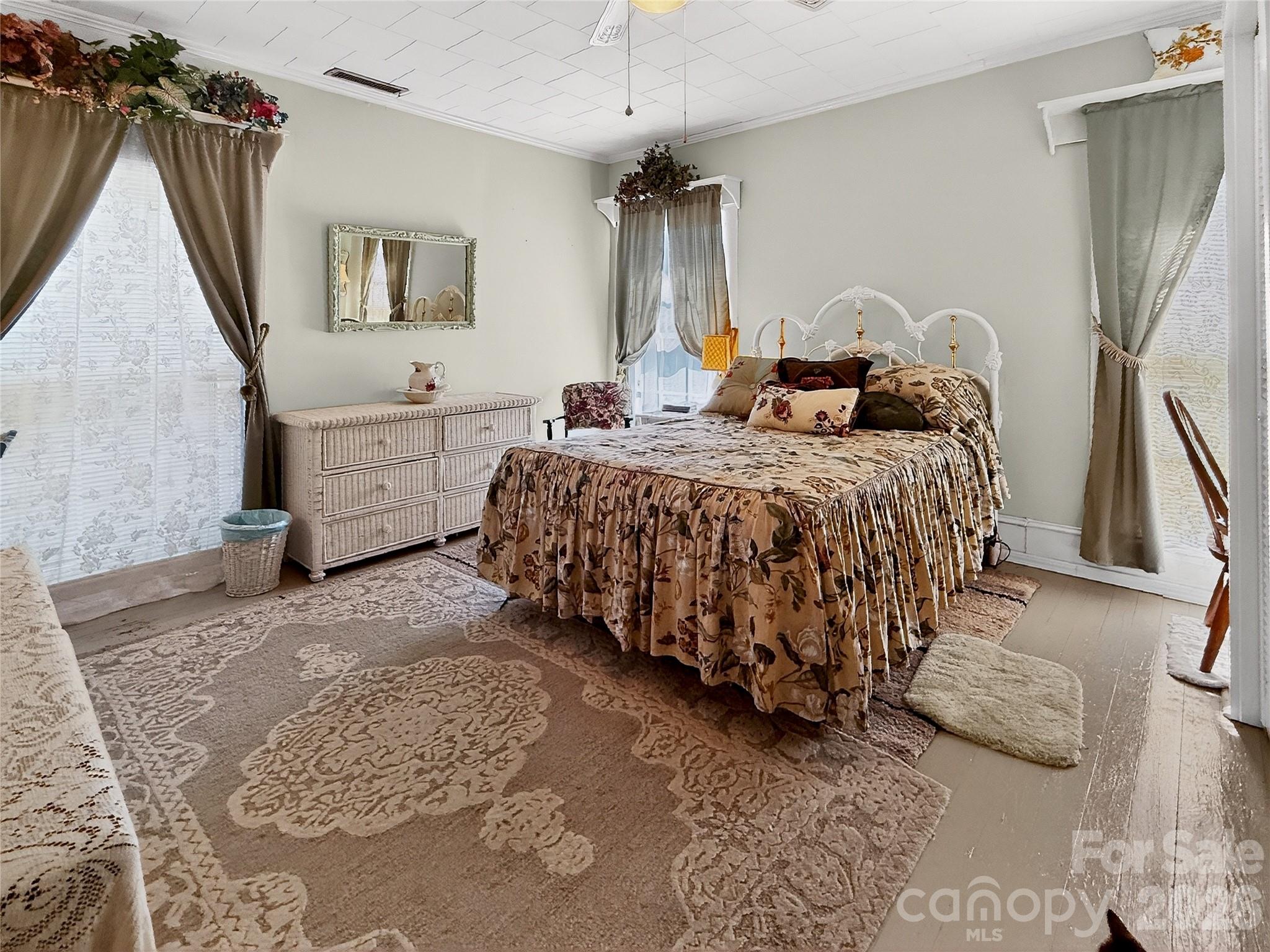 192 W Court Street — Rutherfordton
